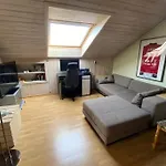 Marikollen, Spacious Appartment With Sunny Veranda