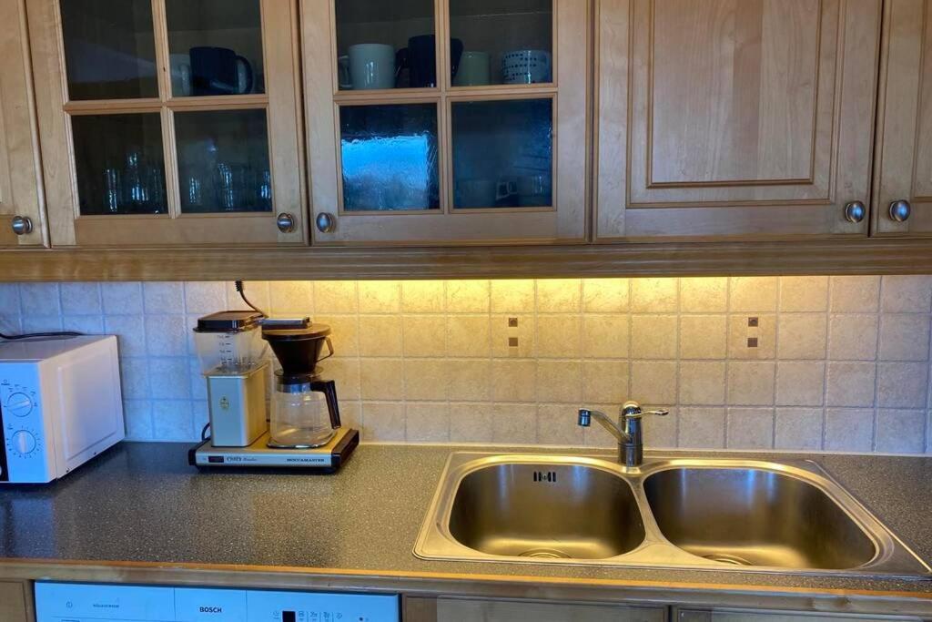 Marikollen, Spacious With Sunny Veranda Apartment *